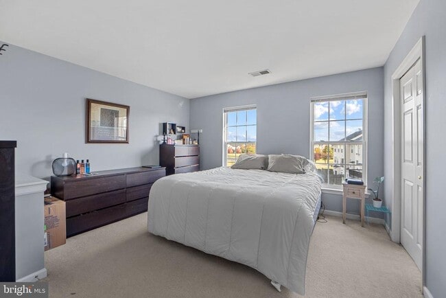 Building Photo - 44481 Watertown Terrace