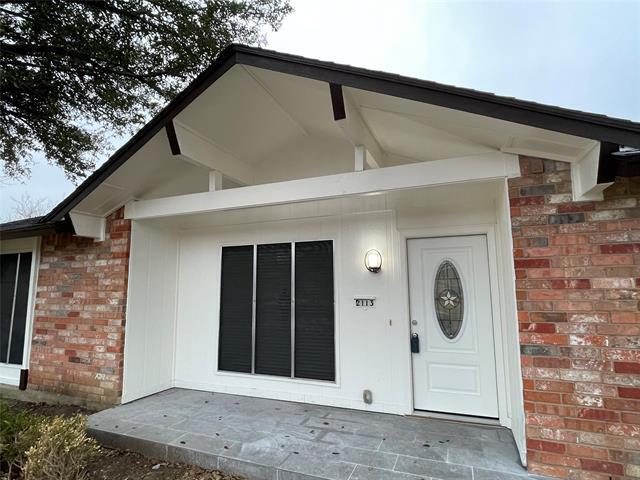 Building Photo - 2113 Glencrest Ln