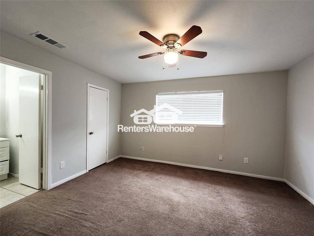 Building Photo - 8848 Kempwood Dr