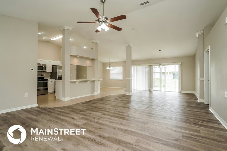 Building Photo - 5316 Benton St