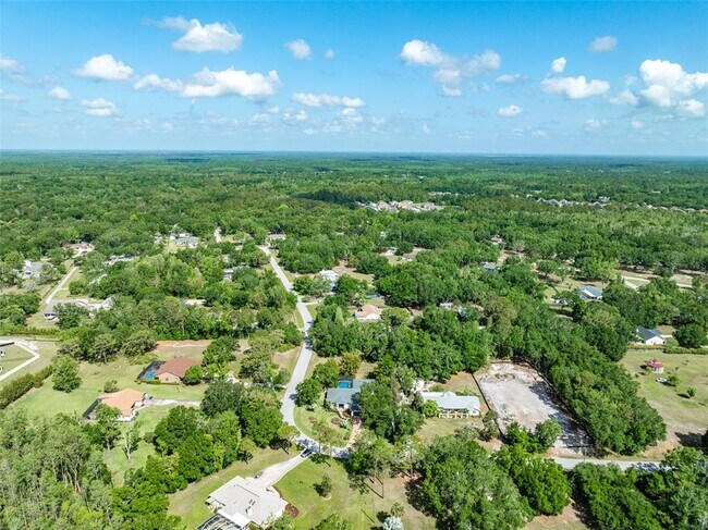 Building Photo - 27351 Golf Course Loop