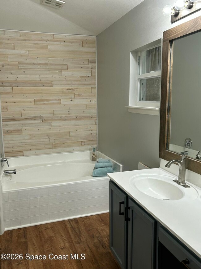 Building Photo - 2152 Spring Creek Cir