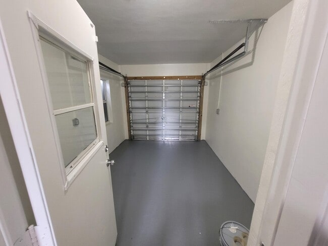 Building Photo - 516 NW 54th St