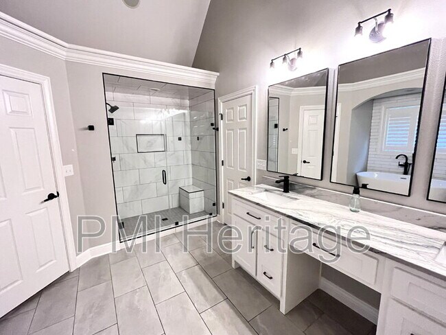 Building Photo - 4416 W Arlington Dr