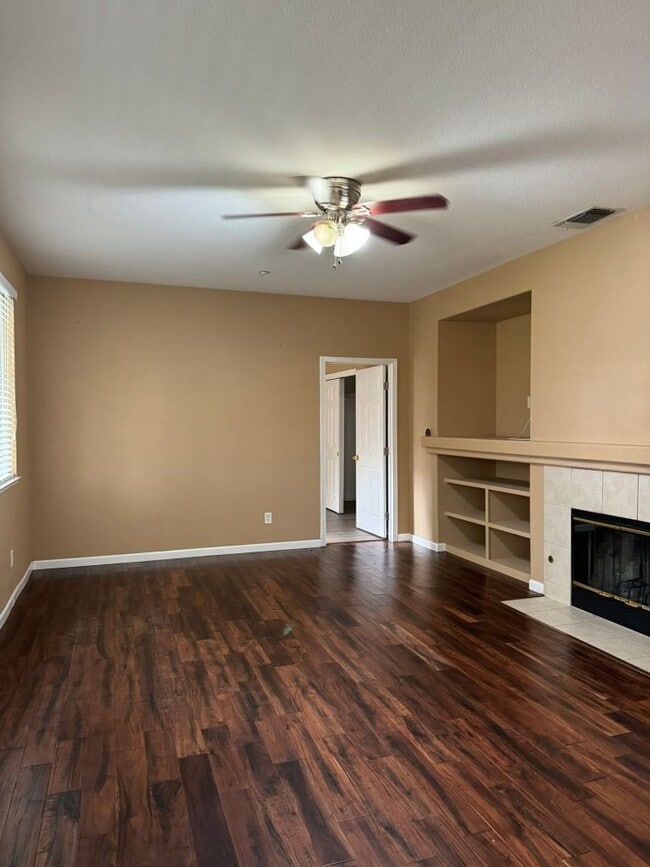 Building Photo - Sycamore Ranch 4 Bedroom Home For Rent