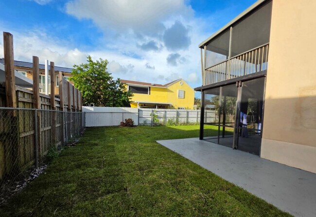 Building Photo - 11951 SW 271st Terrace