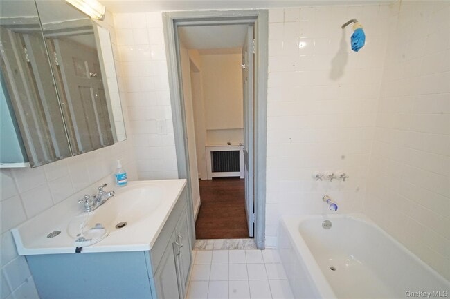Building Photo - 416 Ridgeway