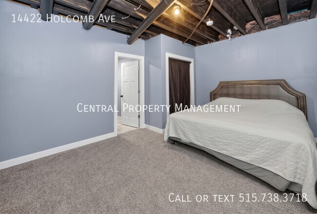 Building Photo - 14422 Holcomb Ave