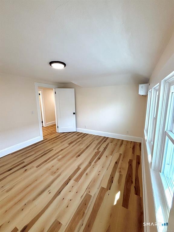Building Photo - 58 Maplewood Ave