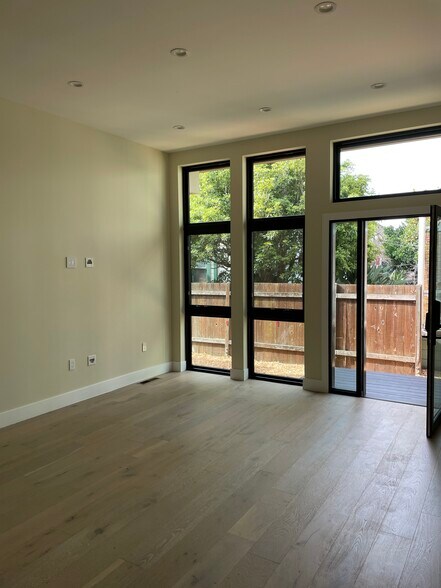 Living Area 1 - 1825 Berkeley Way