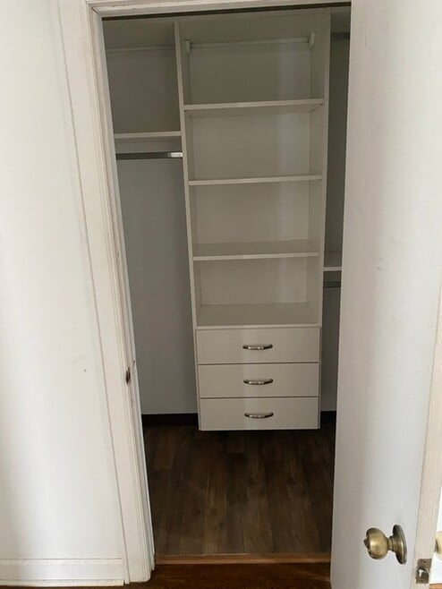 Building Photo - 93 MacCorkle Ave SW