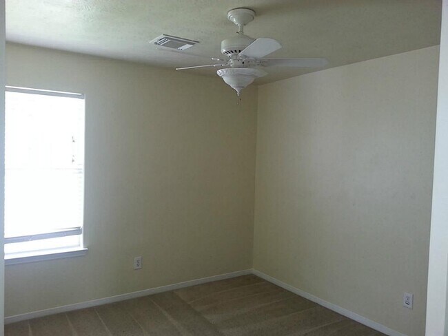 Building Photo - 23319 Cape Cottage Ct