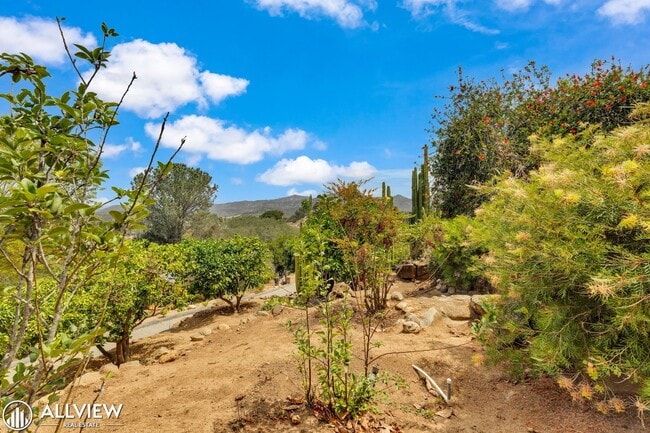Building Photo - Stunning 4 Bed Poway Home with Views, Pool & Outdoor Oasis