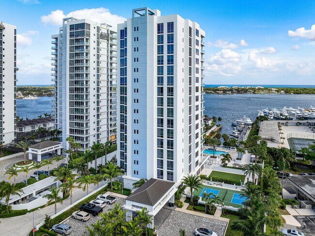 Building Photo - 3 Water Clb Wy