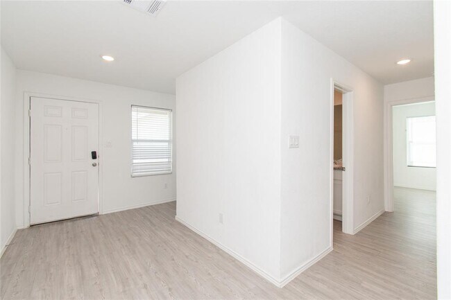 Building Photo - 5812 San Geronimo