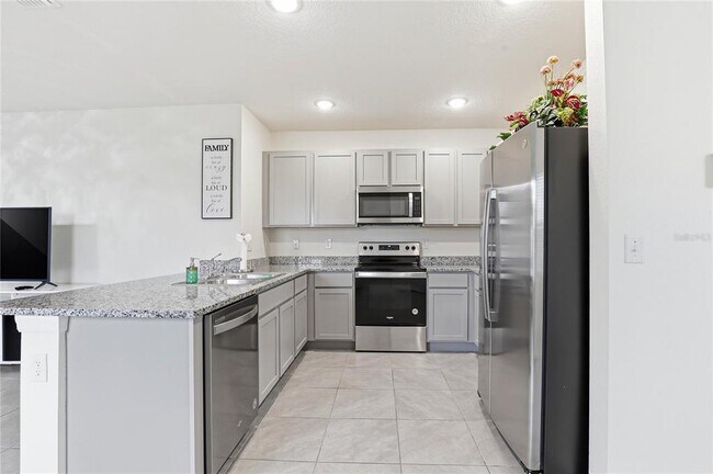 Building Photo - 2839 Maiden Grass Isle