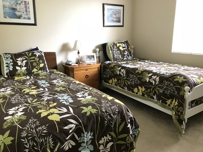 Second bedroom - 1375 San Luis Ave