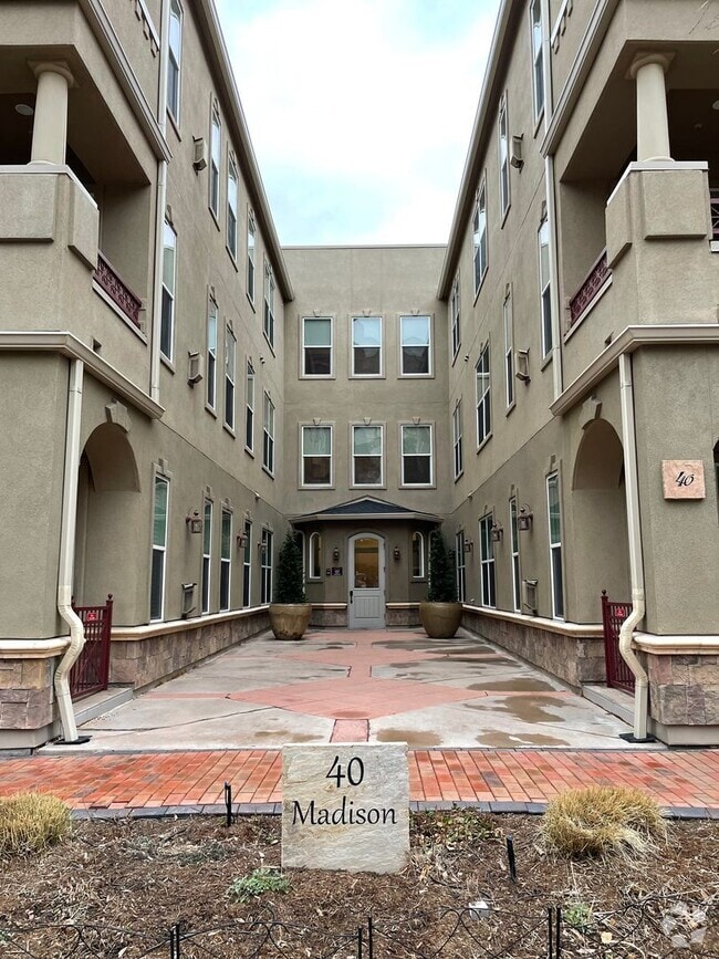 Building Photo - Penthouse 2bd/2ba Condo in Cherry Creek- 2...
