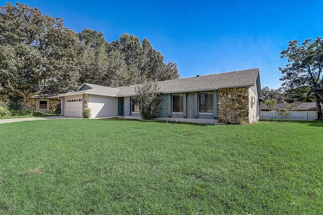 Building Photo - 6320 Edge O Grove Cir