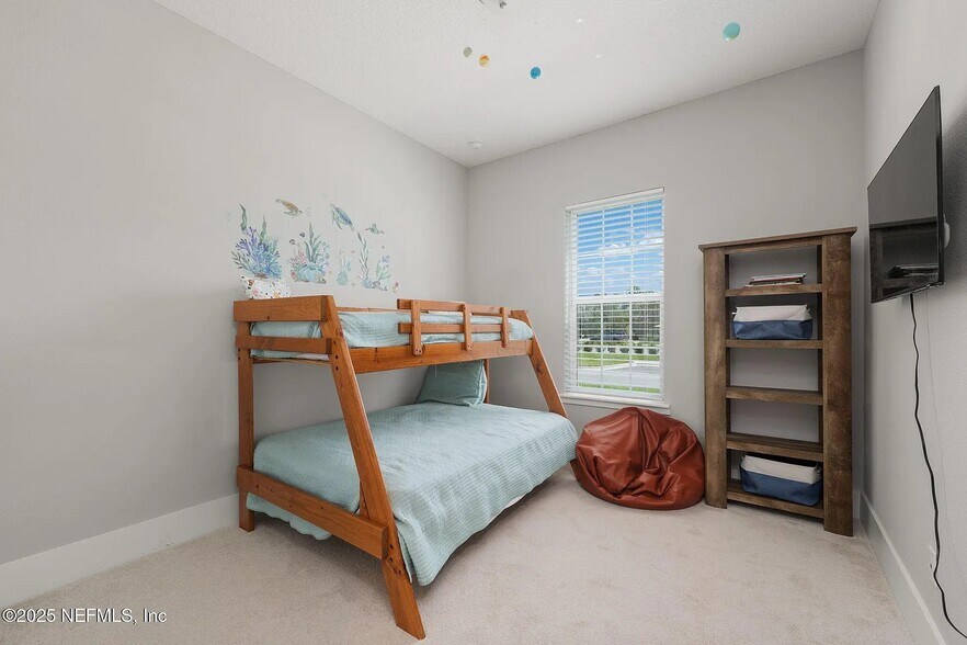 Building Photo - 40 Blue Hampton Dr