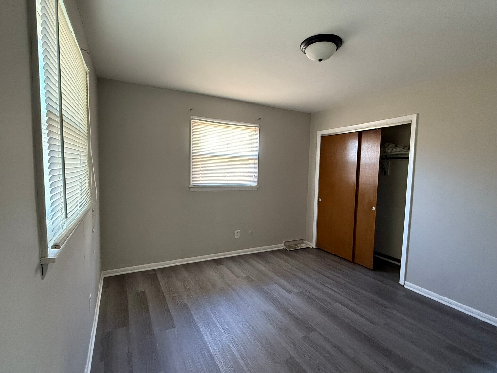 Building Photo - 1744 Desoto Ln