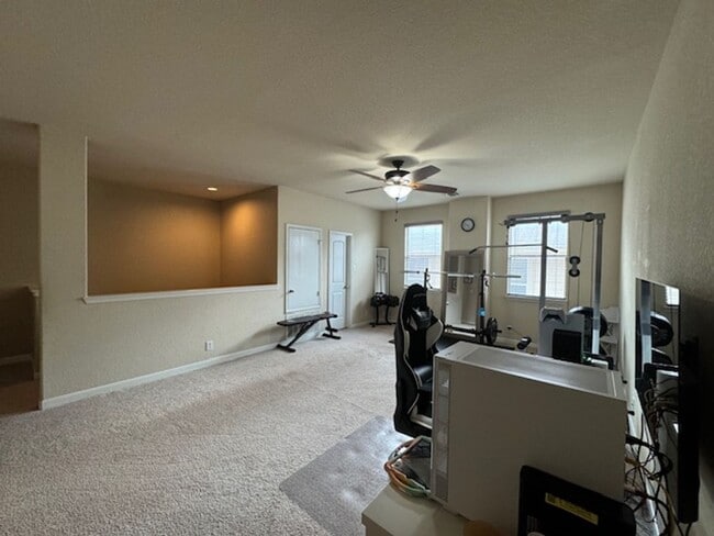 Building Photo - Texas Size Home!! Featuring over 2700 sq ft