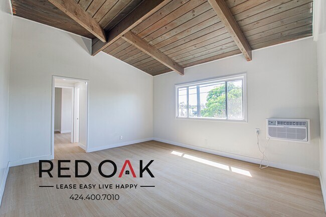 Building Photo - 7521 S Crenshaw Blvd