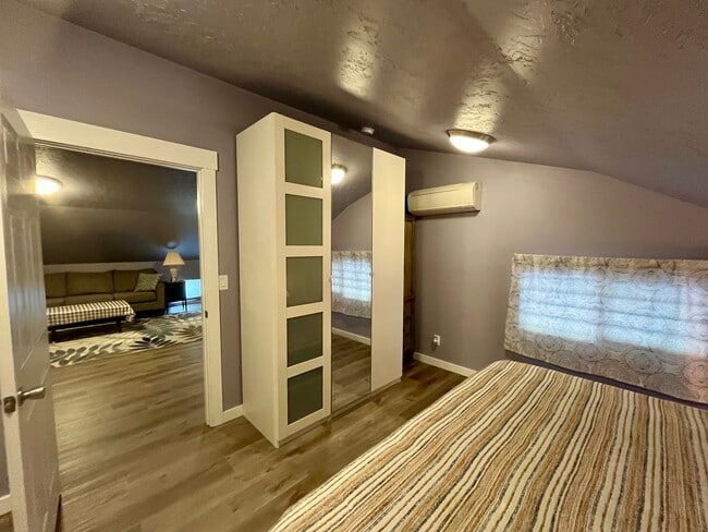 Building Photo - 2716 Syringa Ln