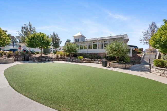 Building Photo - 134 Britten Pass