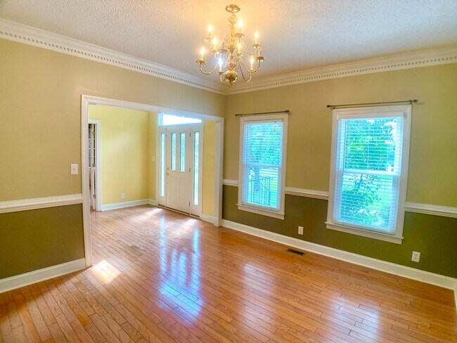 Building Photo - 141 Lyme Dr