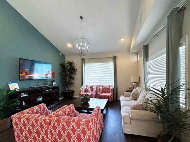Building Photo - Charming 2BD/2BA Condo in La Mesa W/ A/C, ...