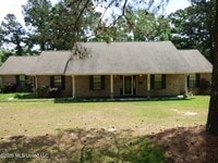 Building Photo - 606 Lakeview Ave