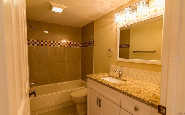 Building Photo - 6600 Sunset Way