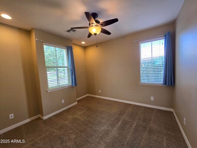 Building Photo - 4540 E Portola Valley Dr