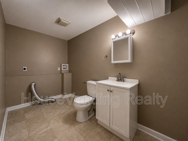 Building Photo - 6204 Trailhead Cir