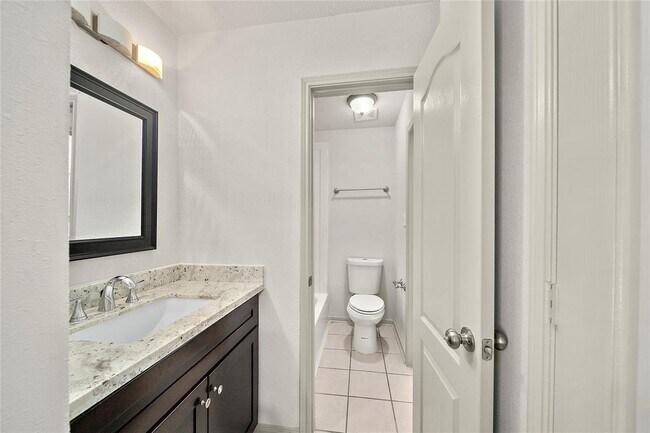 Building Photo - 14807 Swift River Ln