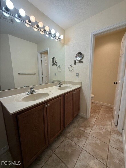 Building Photo - 9195 Aegean Cir