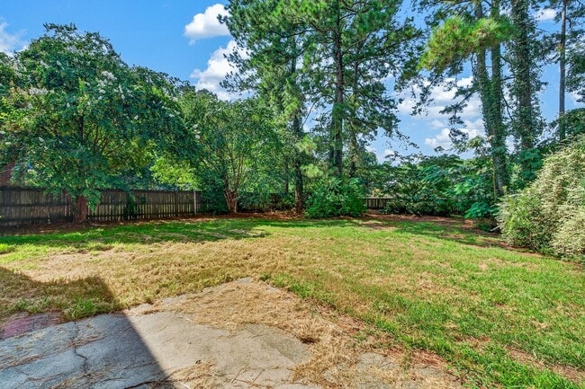 Building Photo - 8727 Evangeline Dr