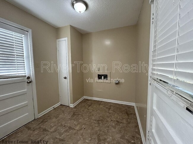 Building Photo - 3201 Longacre Cove