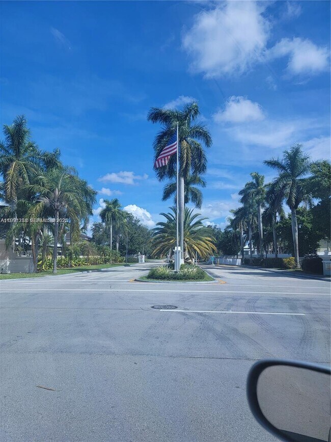 Building Photo - 3333 SW 156th Ct