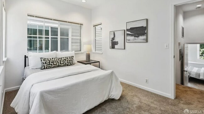 Building Photo - 28 Jennifer Pl