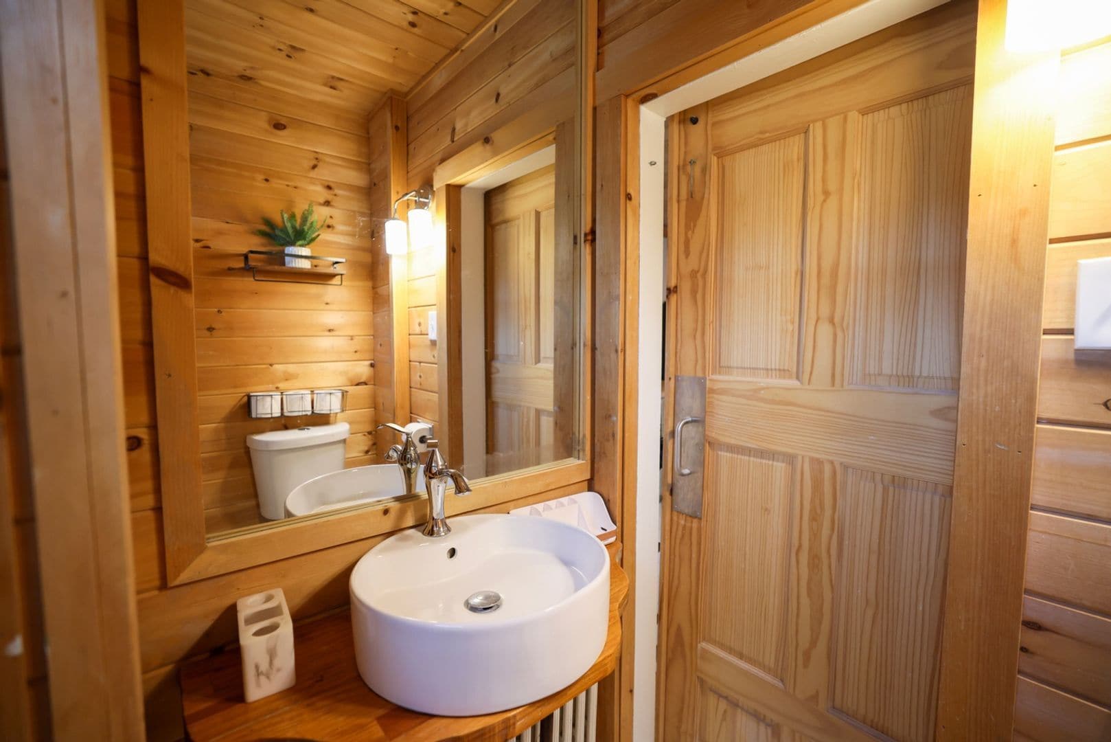 Building Photo - 16 Orange St