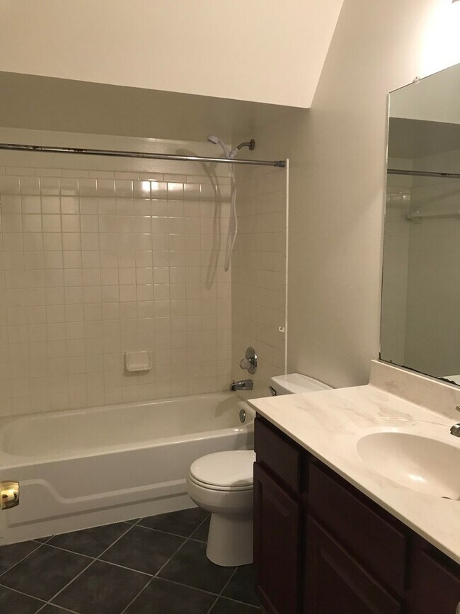 Building Photo - 4002 Ditmas Ct