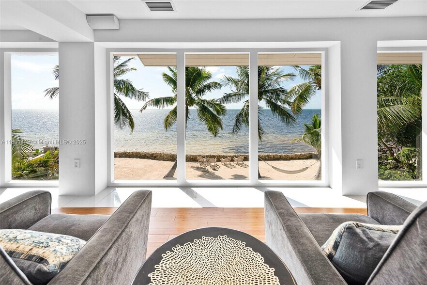 Building Photo - 60 Ocean Front Dr