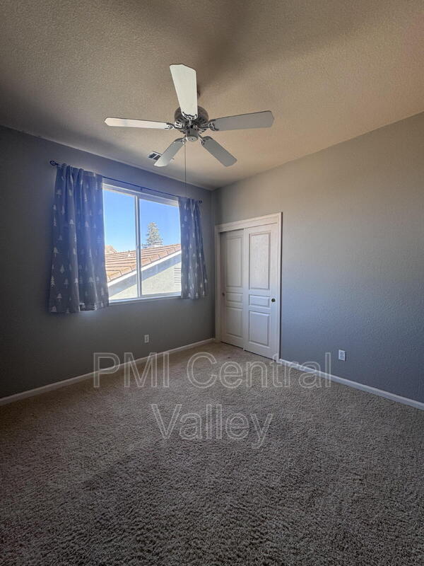 Building Photo - 2044 London Ave