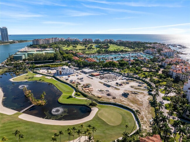 Building Photo - 19112 Fisher Island Dr