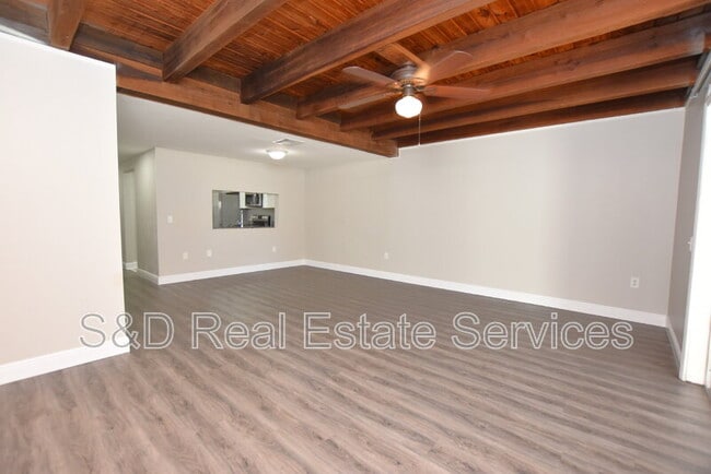 Building Photo - 2241 9th St SE