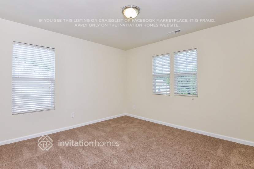 Building Photo - 251 Chadford Pl