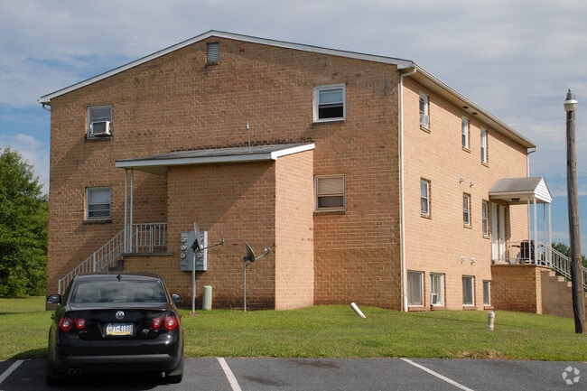 Building Photo - 53-99 Rebecca Dr