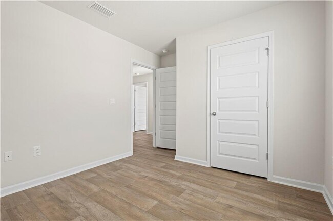 Building Photo - 1172 Sweet Laurel St